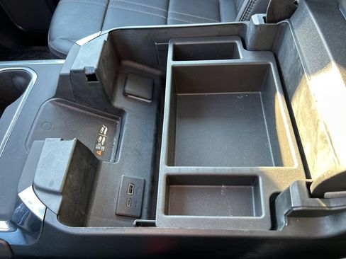 Used 2025 Chevrolet Silverado 2500 High Country w/ Technology Package image 39