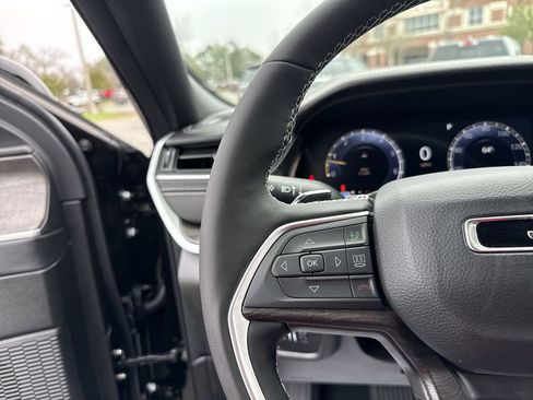 New 2025 Jeep Grand Cherokee Limited w/ Trailer Tow Package image 14