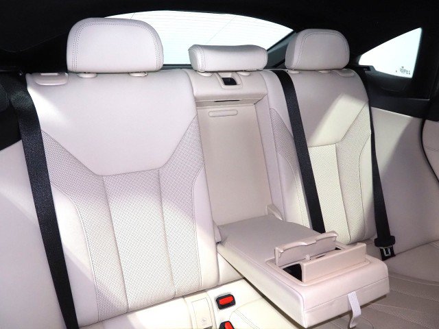 Used 2023 BMW i4 eDrive35 w/ Premium Package RWD image 17