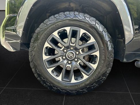 Used 2024 Toyota Tundra Limited AWD/4WD image 9