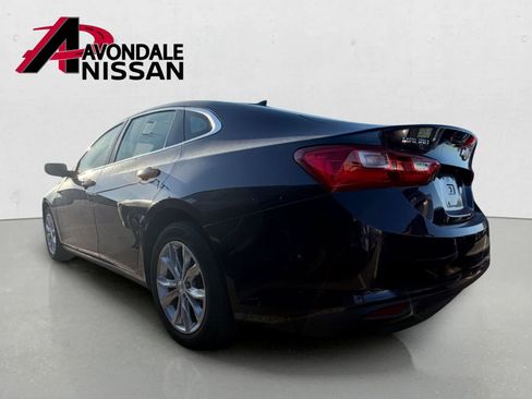 Used 2023 Chevrolet Malibu LT FWD image 2