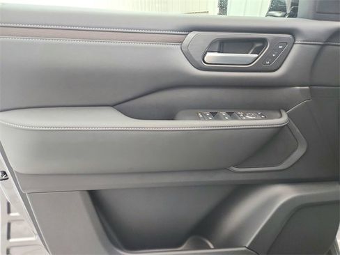 New 2026 Nissan Armada SL image 32