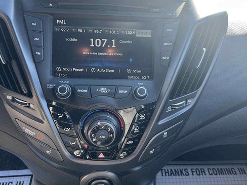 Used 2016 Hyundai Veloster Turbo image 11