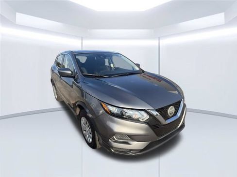 Used 2020 Nissan Rogue Sport S FWD image 3