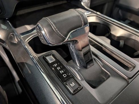 Used 2022 Ford F150 Lariat w/ Max Trailer Tow Package image 21