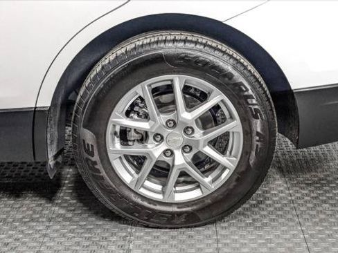 Used 2022 Chevrolet Equinox LT FWD image 35