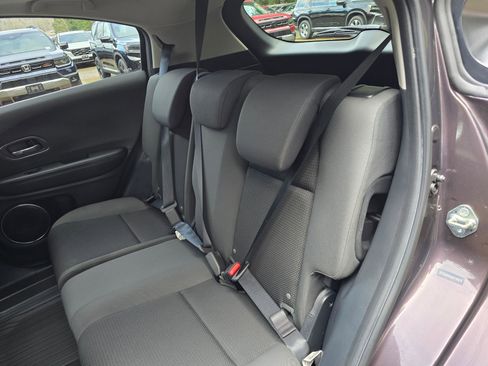 Used 2019 Honda HR-V EX image 17