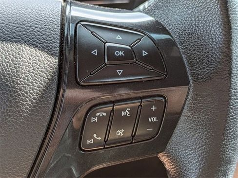 Used 2017 Ford Explorer XLT w/ Equipment Group 202A image 31