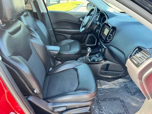 Used 2018 Jeep Compass Latitude w/ Popular Equipment Group AWD/4WD image 27