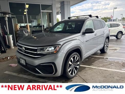 Certified 2023 Volkswagen Atlas SEL Premium AWD/4WD image 1