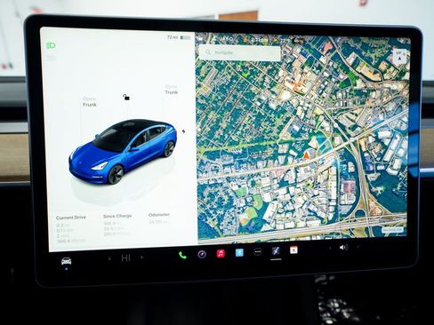 Used 2023 Tesla Model 3 Standard Range RWD image 35