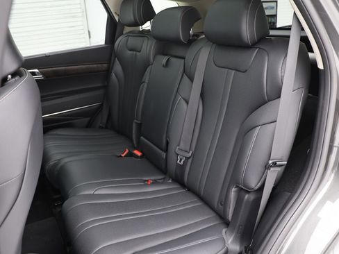 Used 2024 Genesis GV80 3.5T image 13