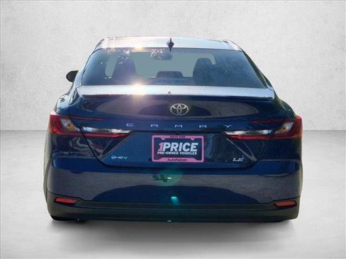 Used 2025 Toyota Camry LE w/ Convenience Package FWD image 6