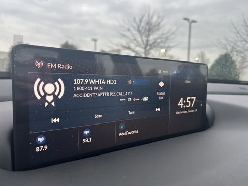 Used 2024 Acura TLX w/ Technology Package image 13