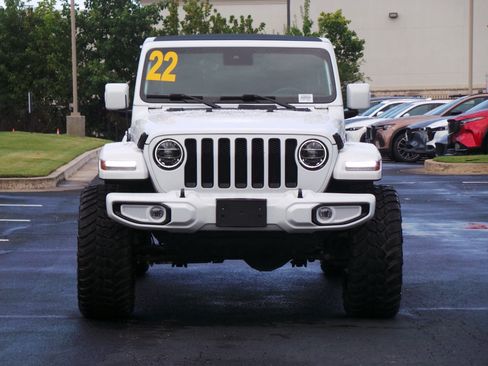 Used 2022 Jeep Wrangler Unlimited Sahara AWD/4WD image 23