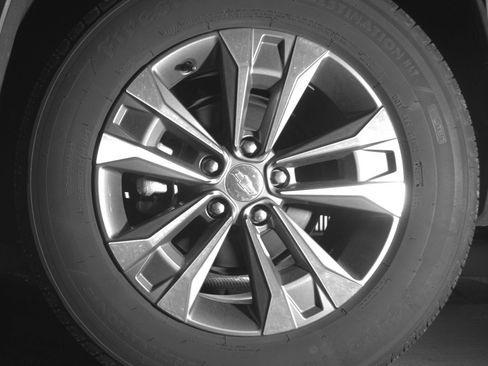 Used 2025 Chevrolet Equinox LT FWD image 11