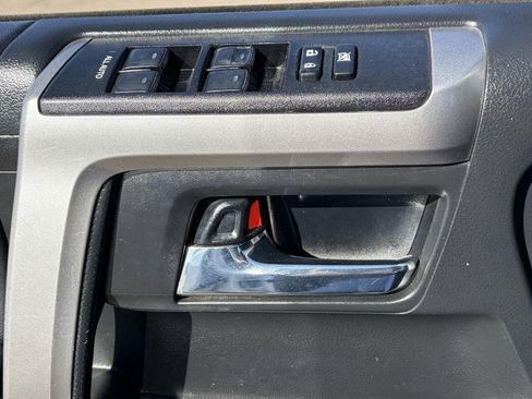 Used 2019 Toyota 4Runner SR5 image 23