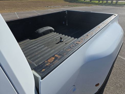 Used 2021 Chevrolet Silverado 3500 High Country w/ Technology Package image 24