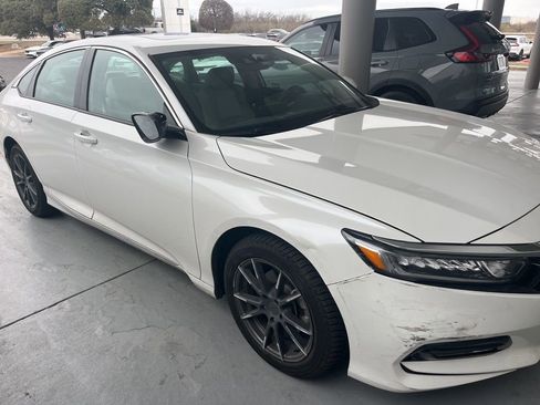 Used 2019 Honda Accord EX image 3