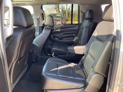 Used 2015 GMC Yukon XL SLT w/ Open Road Package AWD/4WD image 14
