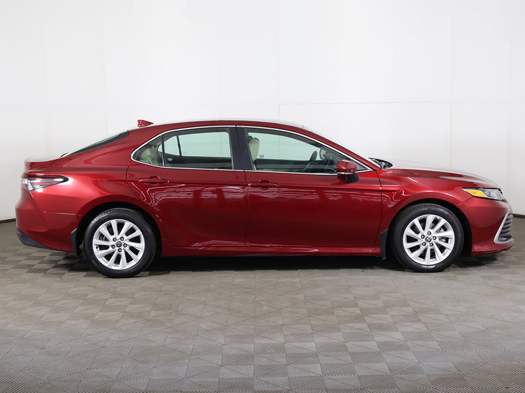 Used 2022 Toyota Camry LE w/ Convenience Package AWD/4WD image 15