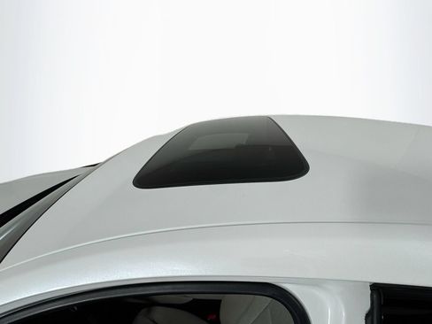 Certified 2025 Honda Accord SE image 4