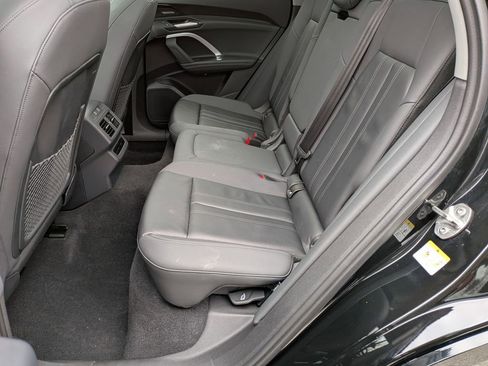 Used 2025 Audi Q5 Premium Plus w/ Premium Plus image 30