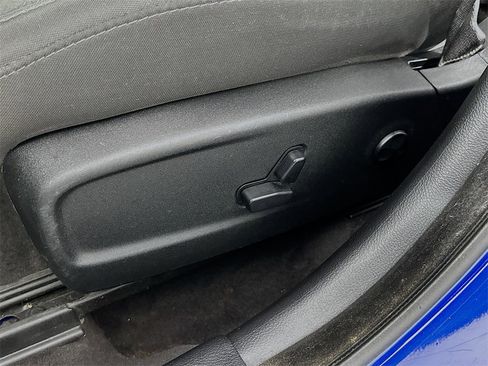 Used 2018 Dodge Charger GT w/ Blacktop Package image 19