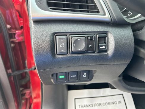 Used 2016 Nissan Sentra SR FWD image 24