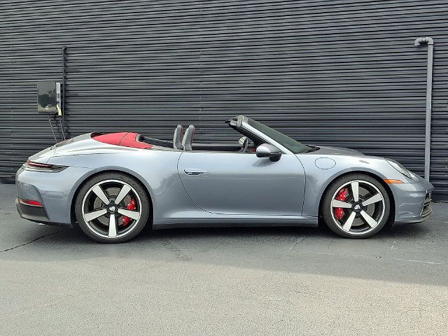 Certified 2025 Porsche 911 Carrera S RWD image 8