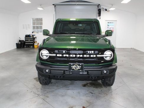 New 2025 Ford Bronco Outer Banks image 2