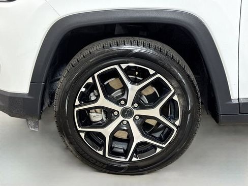 Used 2025 Jeep Compass Limited AWD/4WD image 27