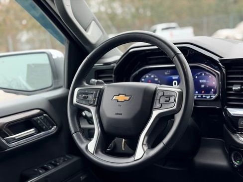 Used 2023 Chevrolet Silverado 1500 LTZ image 24