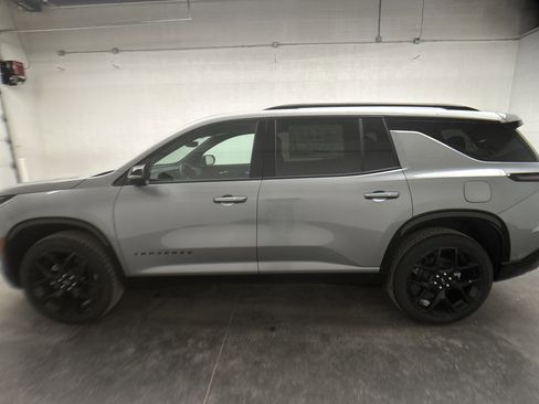 New 2026 Chevrolet Traverse RS image 7