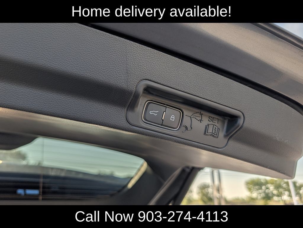 Used 2026 Ford Explorer Platinum RWD image 28