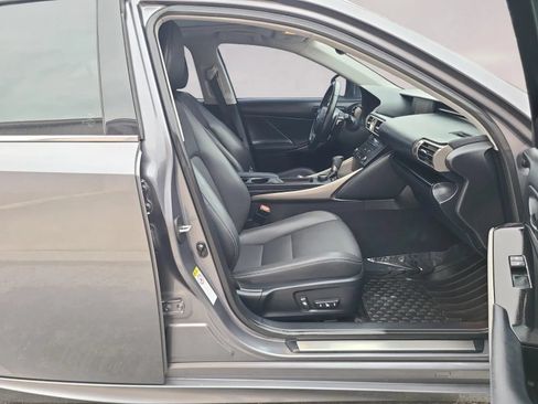 Used 2016 Lexus IS 200t RWD image 23