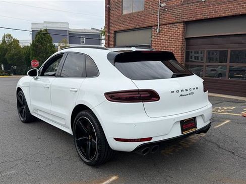 Used 2018 Porsche Macan GTS AWD/4WD image 10