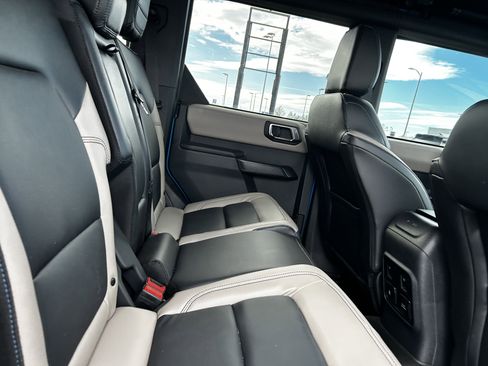 Used 2024 Ford Bronco Wildtrak image 12