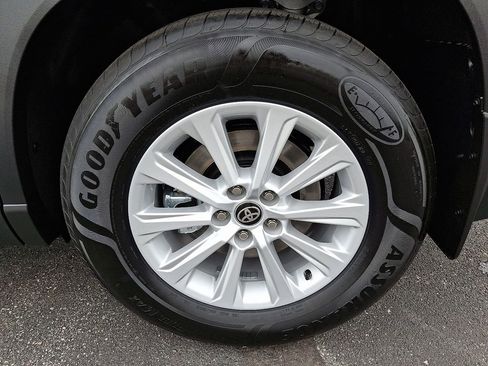 New 2026 Toyota Grand Highlander AWD image 18