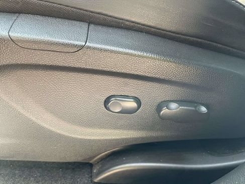 Used 2016 Buick Encore FWD image 16
