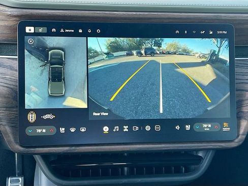 Used 2022 Rivian R1T Adventure image 22