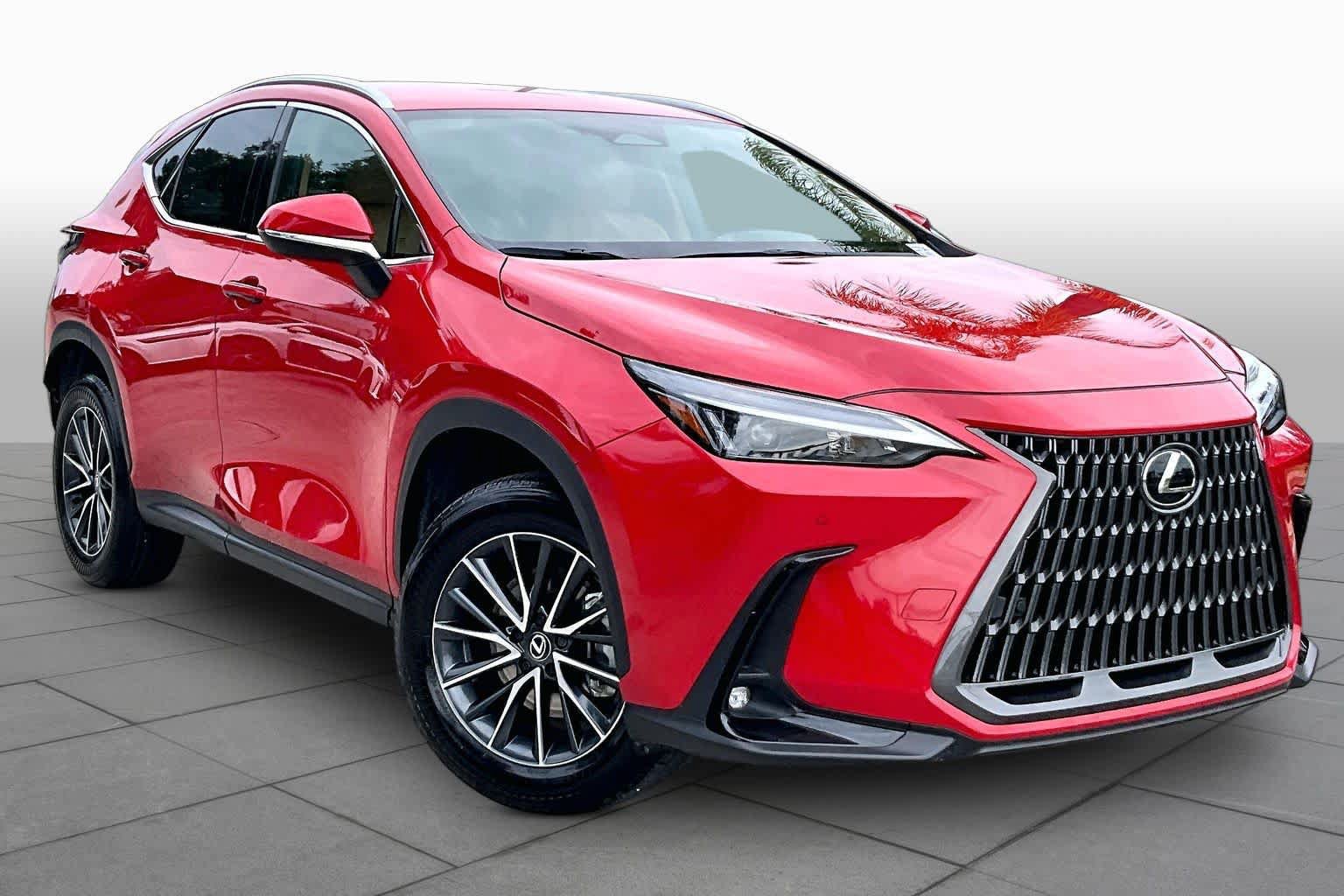 Used 2025 Lexus NX 250 FWD w/ Accessory Package (Z2) image 3