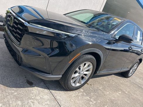 Used 2023 Honda CR-V EX image 4