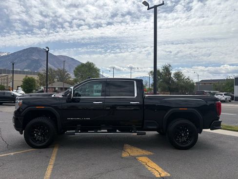Used 2020 GMC Sierra 2500 Denali w/ Denali Ultimate Package AWD/4WD image 10