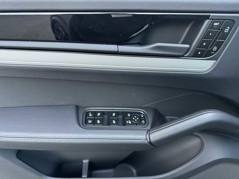 New 2026 Porsche Cayenne E-Hybrid image 12