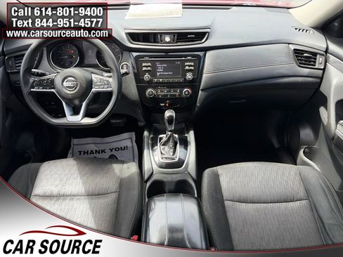 Used 2017 Nissan Rogue SV FWD image 9