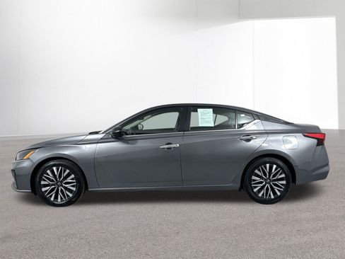 Certified 2024 Nissan Altima 2.5 SV image 30