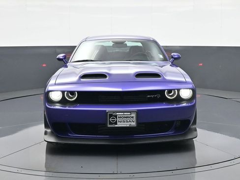 Used 2019 Dodge Challenger SRT Hellcat Redeye RWD image 2