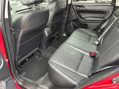 Used 2018 Subaru Forester 2.5i Touring w/ Popular Package #3B image 18