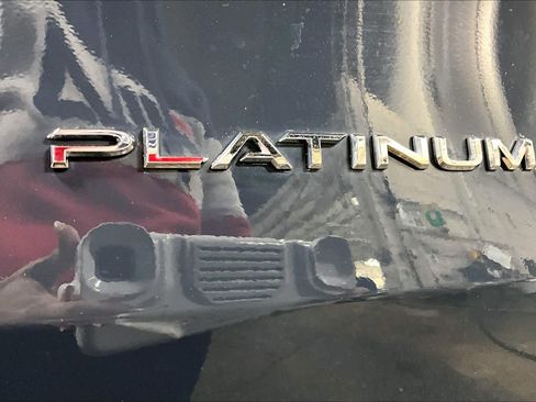 Used 2024 Toyota Grand Highlander Platinum image 9